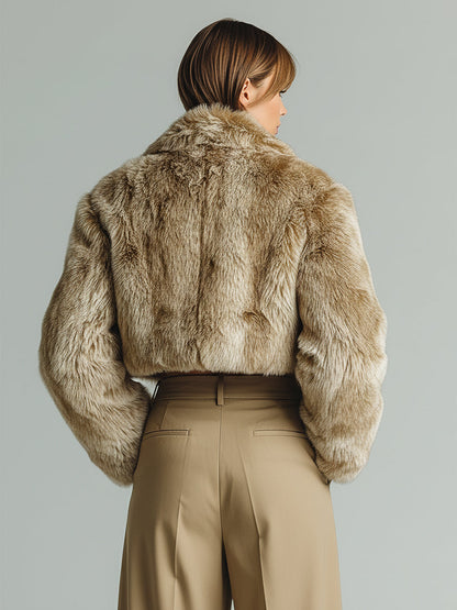 Chaqueta corta glamorosa en beige con cuello amplio de felpa sintética para mujer MDA1751J7I