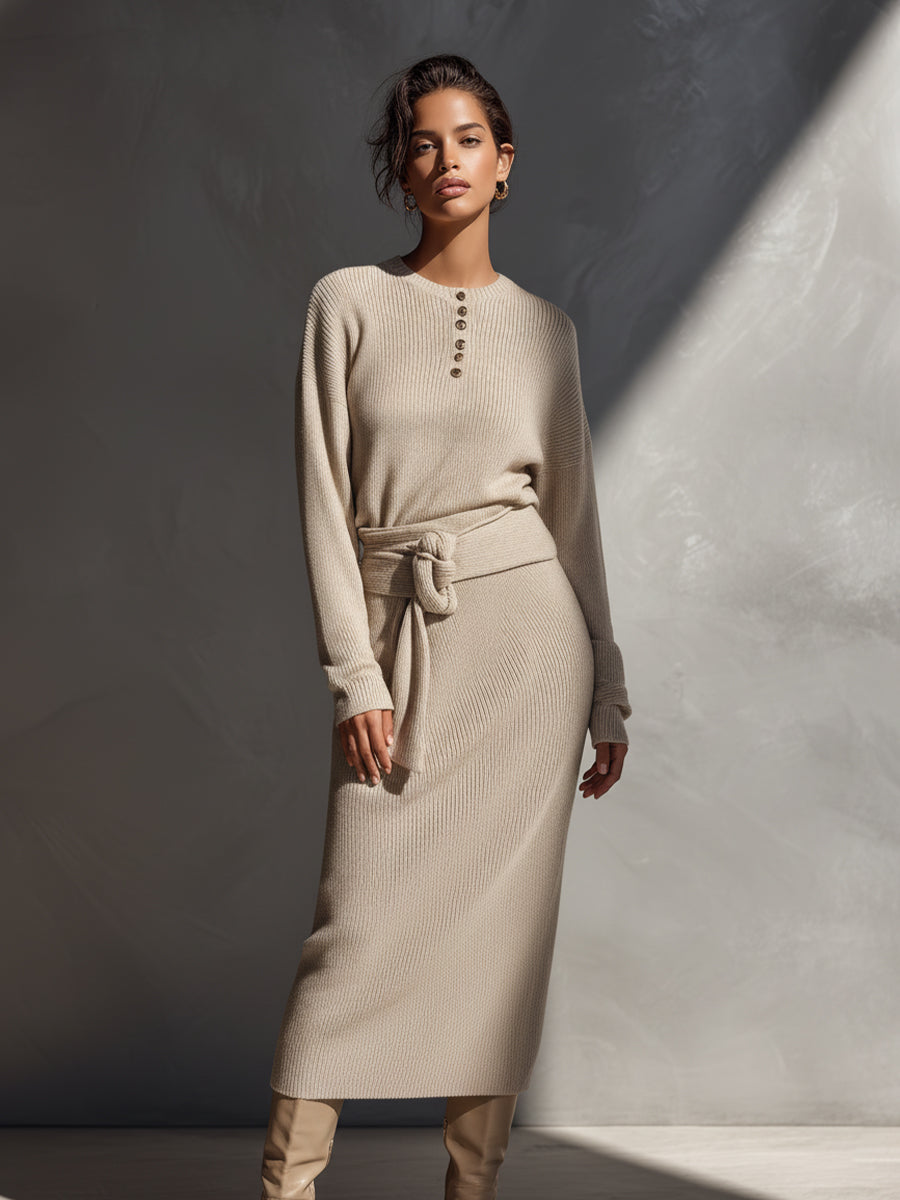 Conjunto minimalista y chic para mujer en tono beige, de punto, con tapeta de botones y cinturón con lazo MDA2257J5I