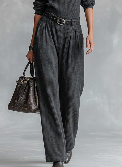 Paula| Mono recto de punto para mujer con cinturón, cuello con cremallera