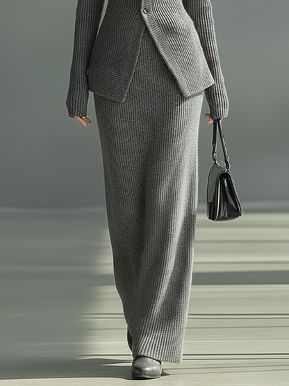 Conjunto de suéter de punto gris y falda recta para mujer MDA2402J5T