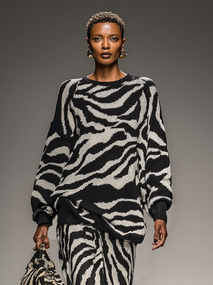 Conjunto de falda y suéter de punto suelto para mujer con patrón de cebra y cuello redondo MDA1492J0Y