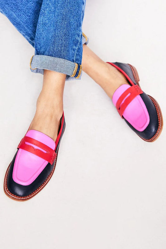 Mocasines con detalles coloridos