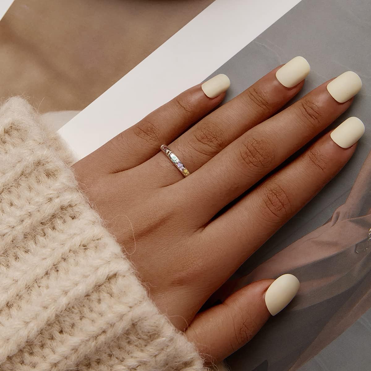 Anillo de plata esterlina con diseño en forma de pata