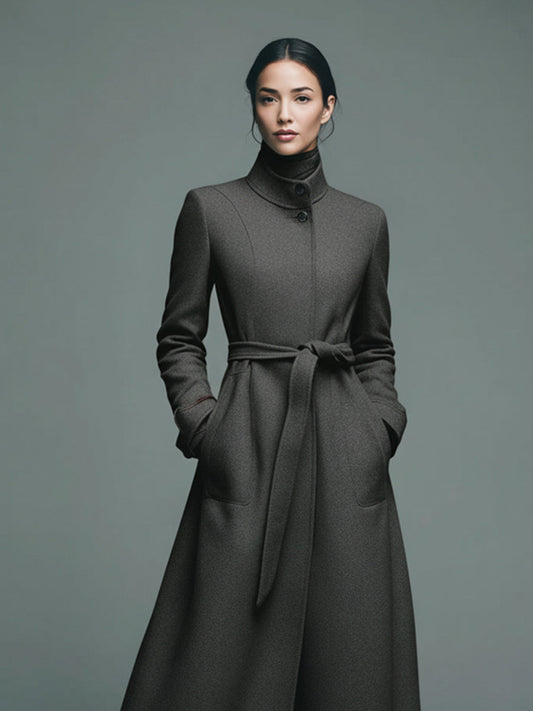 Capa larga para mujer en gris elegante de mezcla de lana con cuello tipo stand y cinturón MDA2470J6I