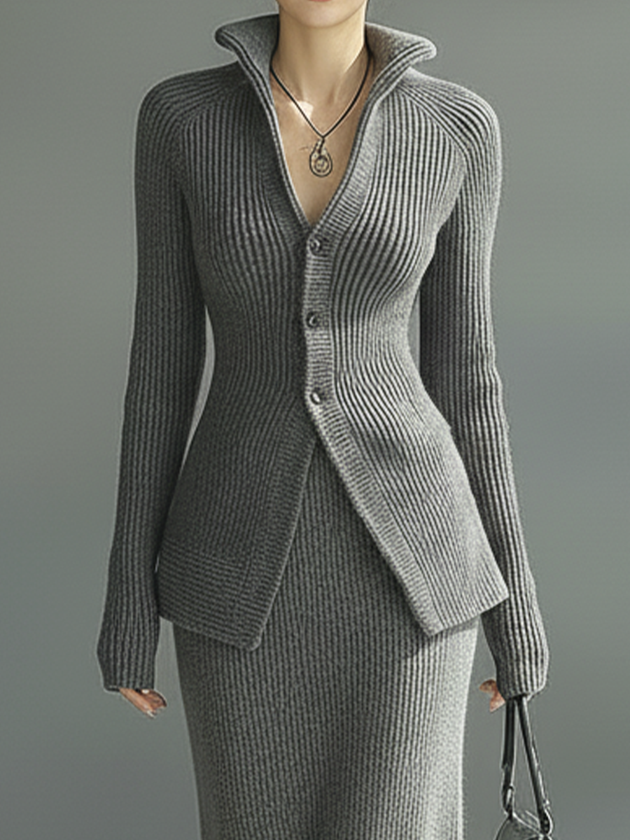 Conjunto de suéter de punto gris y falda recta para mujer MDA2402J5T