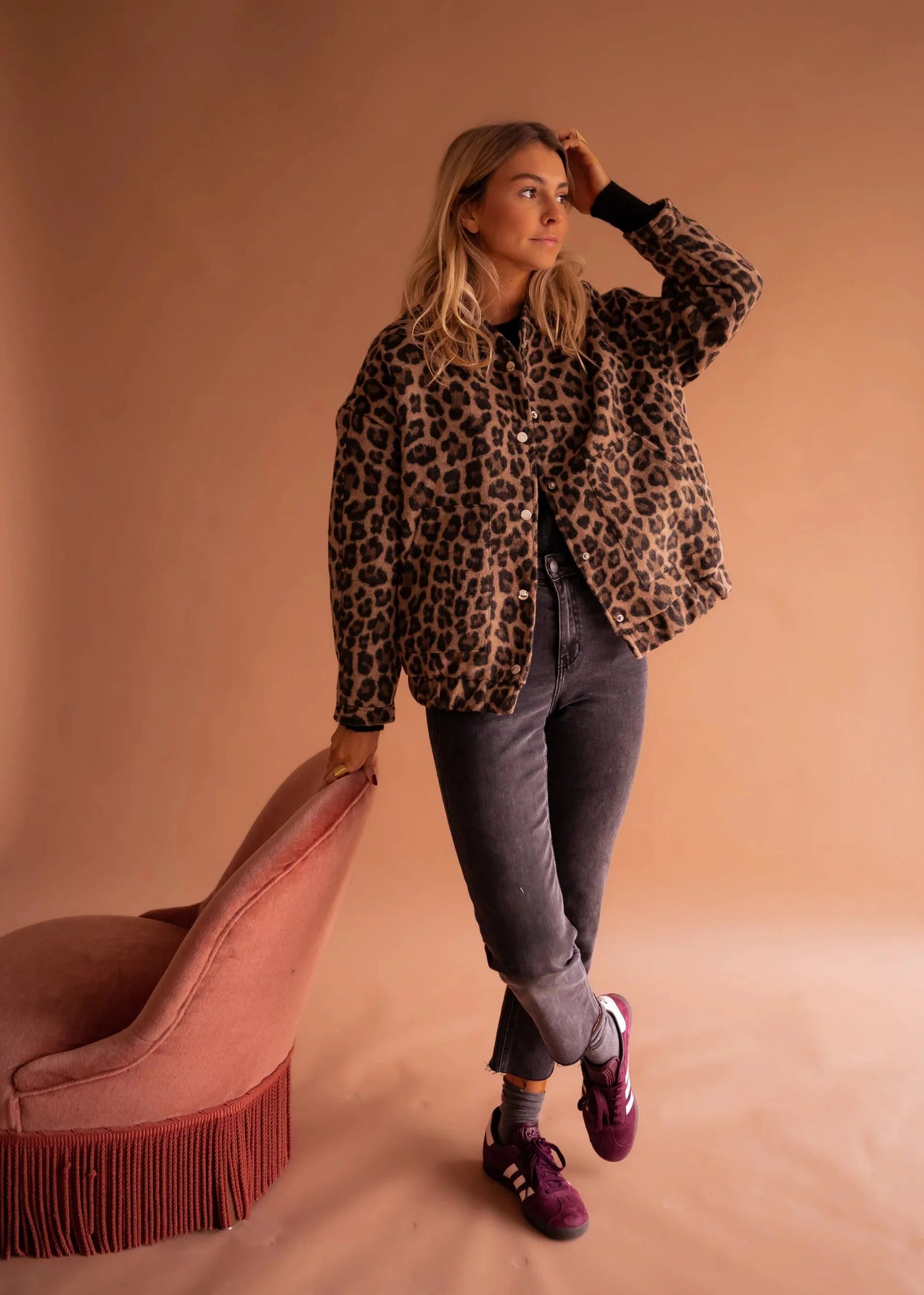 STELLA | Chaqueta estampada de leopardo.