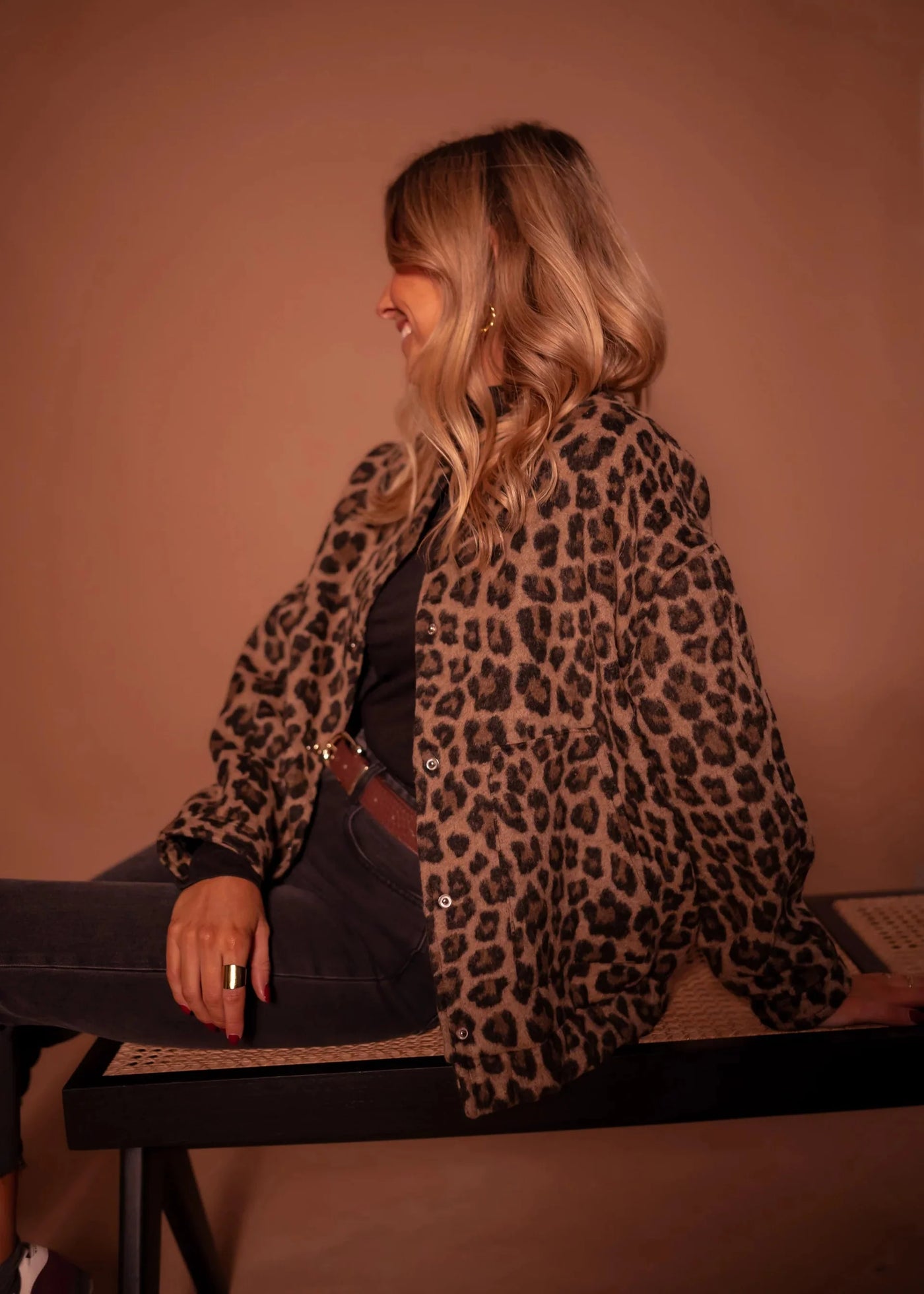 STELLA | Chaqueta estampada de leopardo.