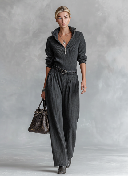 Paula| Mono recto de punto para mujer con cinturón, cuello con cremallera