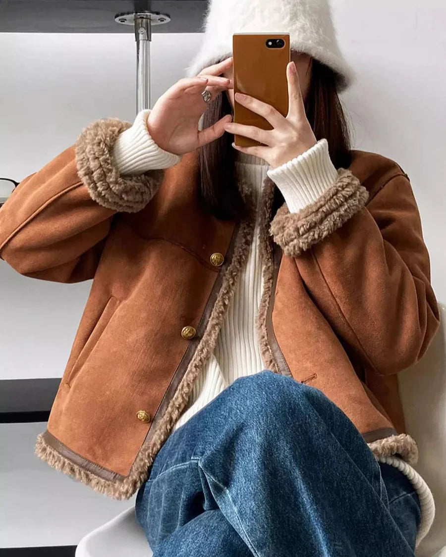 CORA | Chaqueta de piel de oveja.